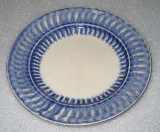 Plate with sponged decoration