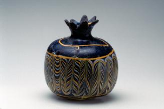 Pomegranate-shaped vessel