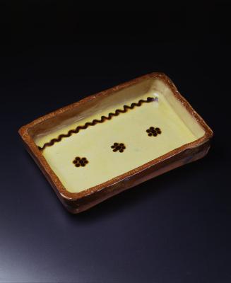 Rectangular baking dish