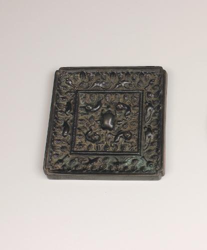 Square Mirror with Lion, Grapevine and Toad Motifs