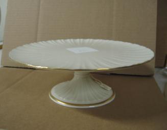 Cake stand