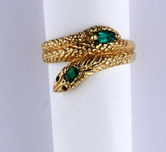 Gold ring in the form of a snake