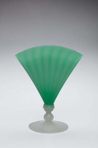 Fan | Vase