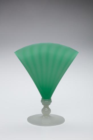 Fan | Vase
